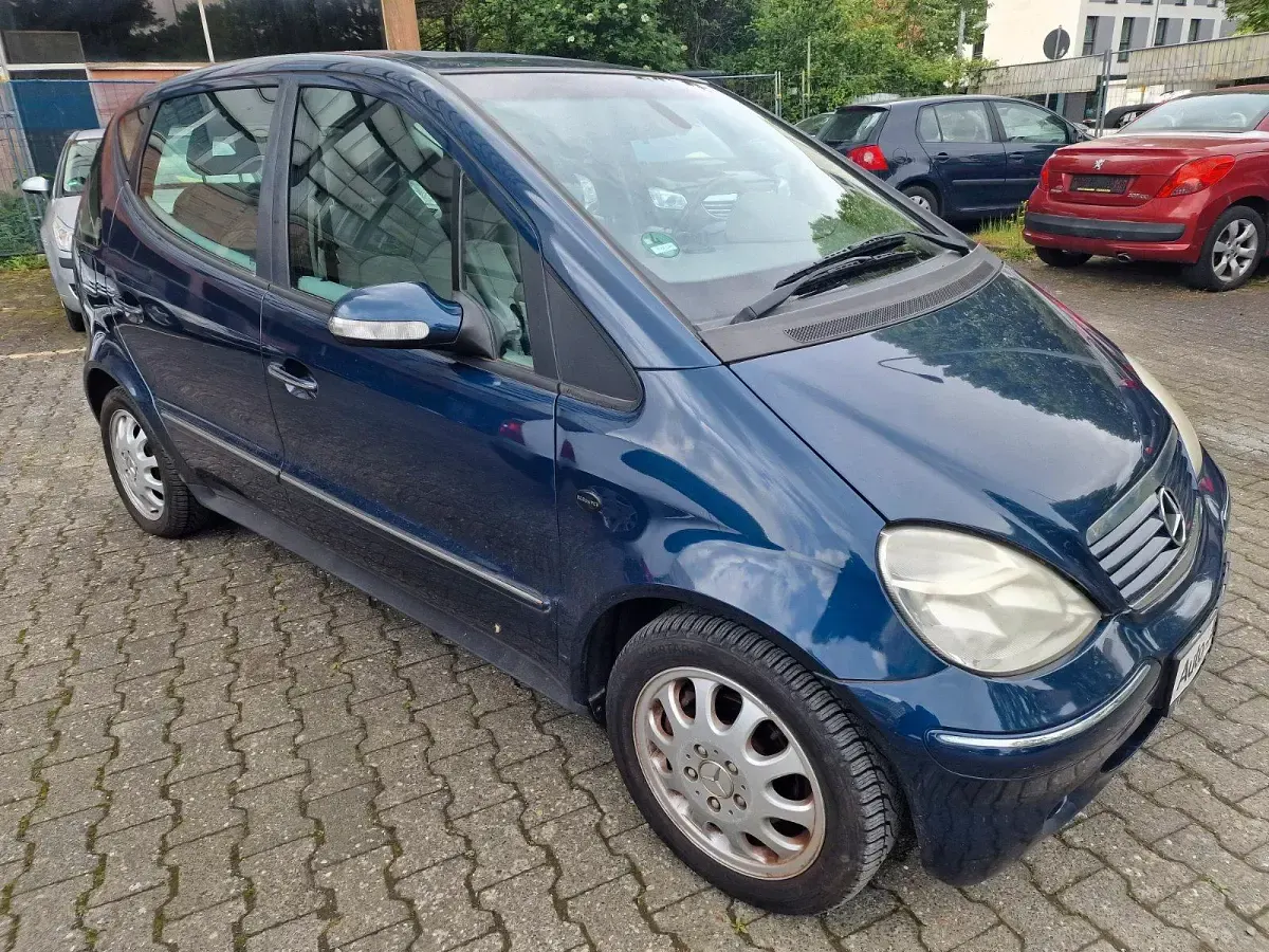 Używany Mercedes A170 95 KM (69 kW) 2004 Niebieski Hatchback