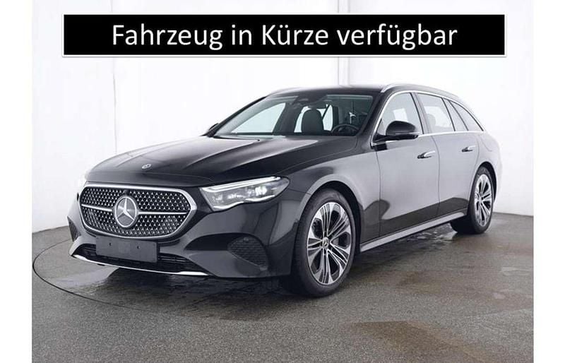 Gebraucht Mercedes E300 197 PS (144 kW) 2024 Schwarz metalliclack obsidians Kombi