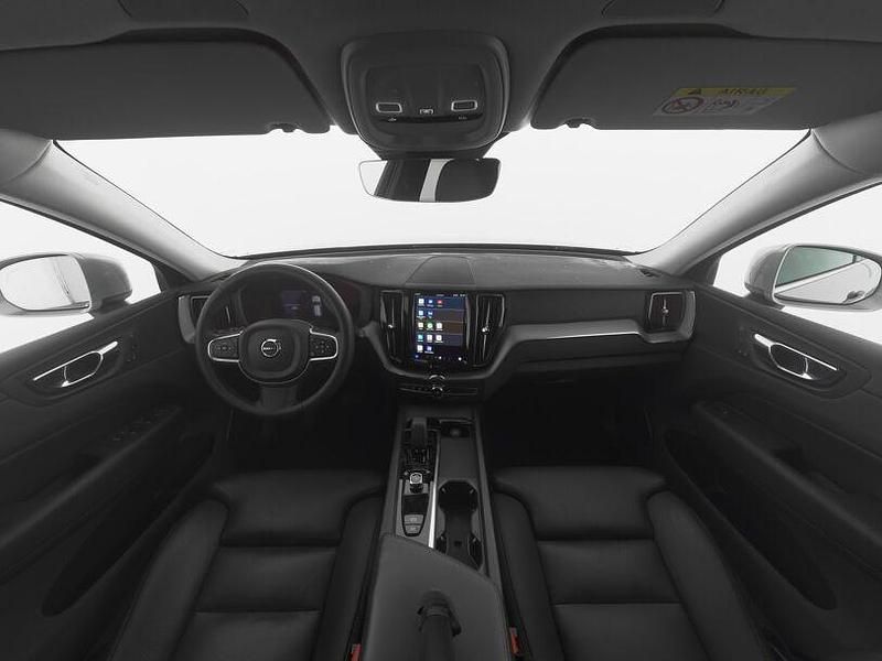 Gebraucht Volvo XC60 Core 197 PS (144 kW) 2024 Silber SUV