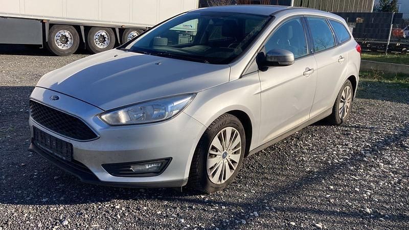 Gebraucht Ford Focus Business Edition 120 PS (88 kW) 2017 Silber Kombi