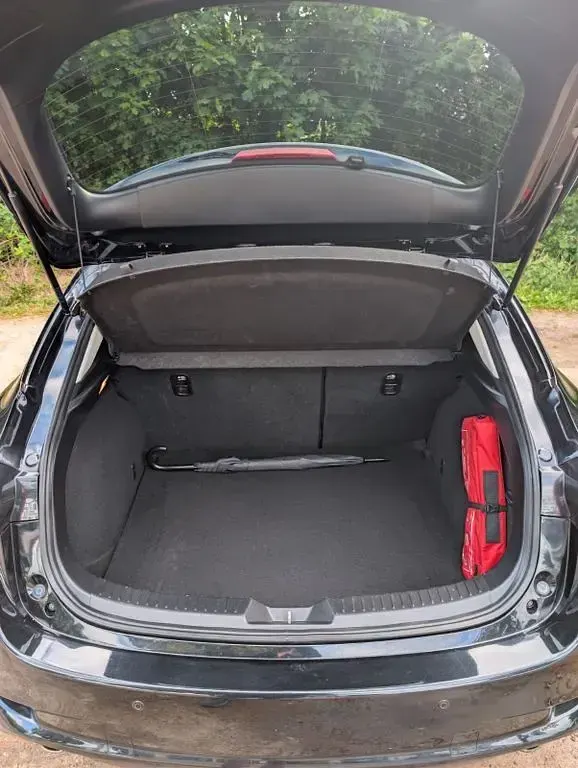 Gebraucht Mazda 3 Center-Line 120 PS (88 kW) 2018 Schwarz Limousine