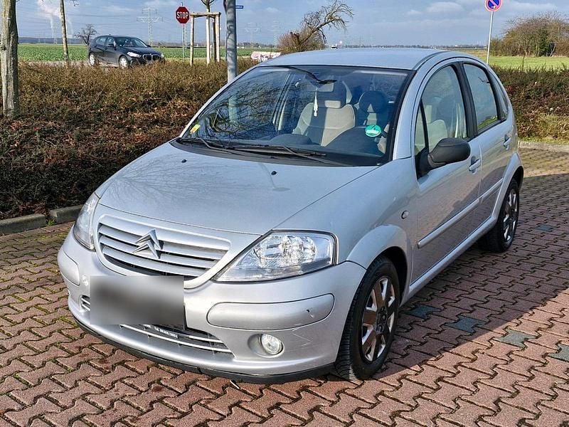 Silber Gebraucht 2004 Citroën C3 Kleinwagen | 1.950 € (Fairer Preis) - Bild 1/4