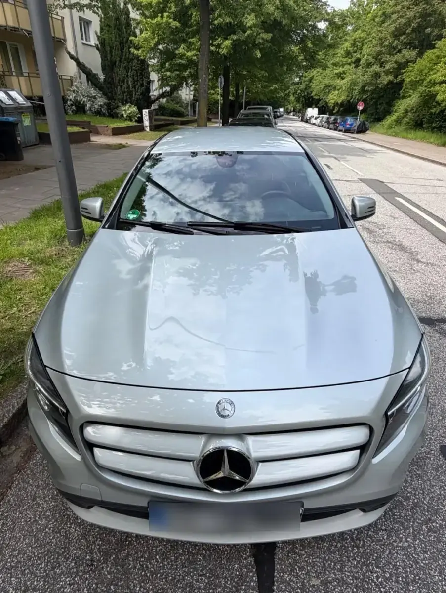 Gebraucht Mercedes GLA200 156 PS (114 kW) 2014 Silber SUV