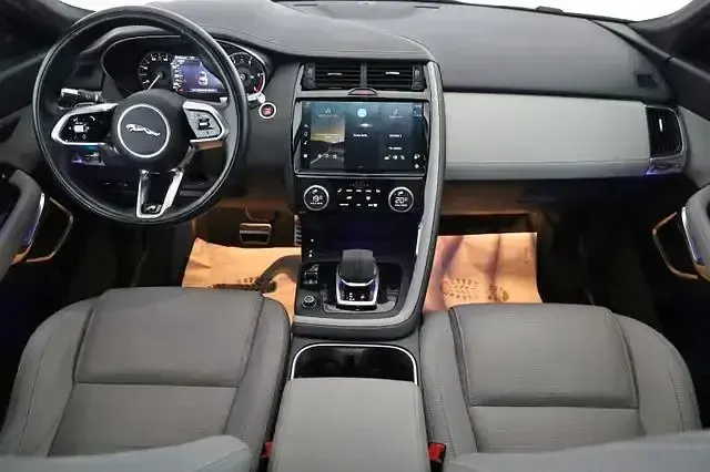 Occasion Jaguar E-Pace R-Dynamic 204 PK (150 kW) 2021 Grijs SUV