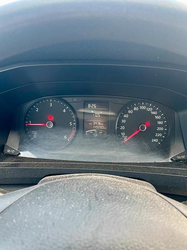 Gebraucht VW Transporter 102 PS (75 kW) 2017 Weiß Van