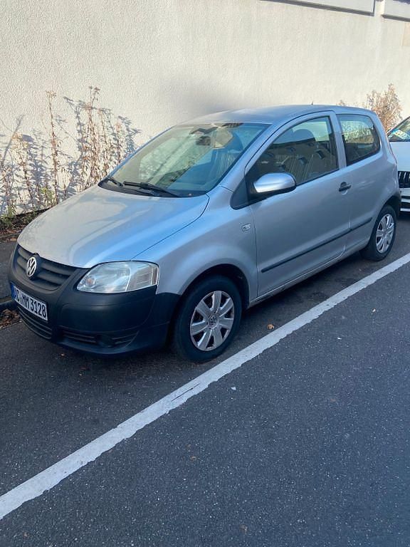 Silber Gebraucht 2009 VW Fox Style Kleinwagen | 1.200 € (Superpreis) - Bild 1/4