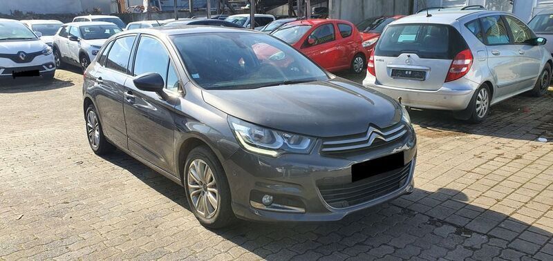 Grau Gebraucht 2016 Citroën C4 Limousine | 4.600 € (Superpreis) - Bild 1/4