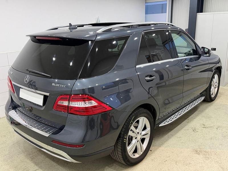 Gebraucht Mercedes ML350 258 PS (189 kW) 2014 Grau SUV