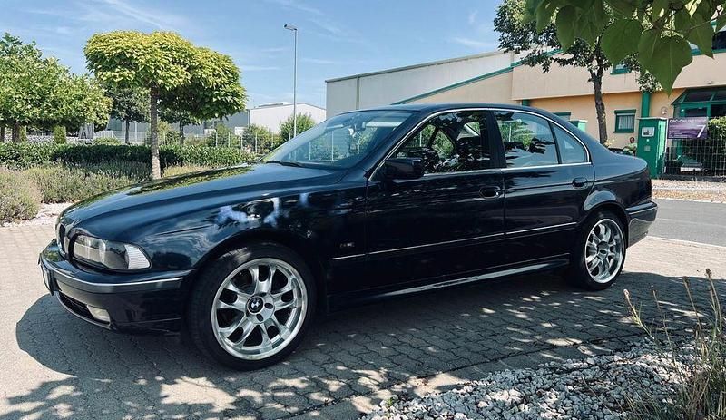 Blau Gebraucht 1998 BMW 523 Limousine | 3.850 € (Etwas zu teuer) - Bild 1/4