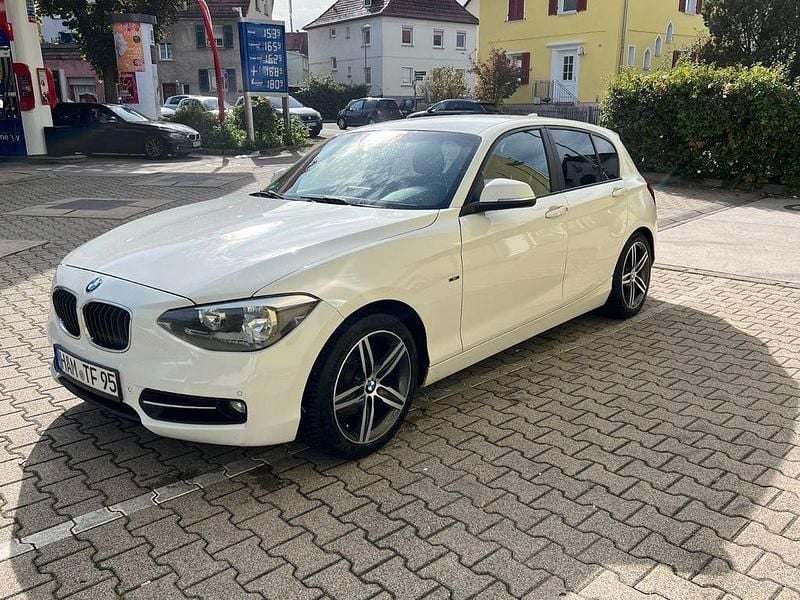Weiß Gebraucht 2012 BMW 120 Sport Line Kleinwagen | 5.500 € (Superpreis) - Bild 1/4