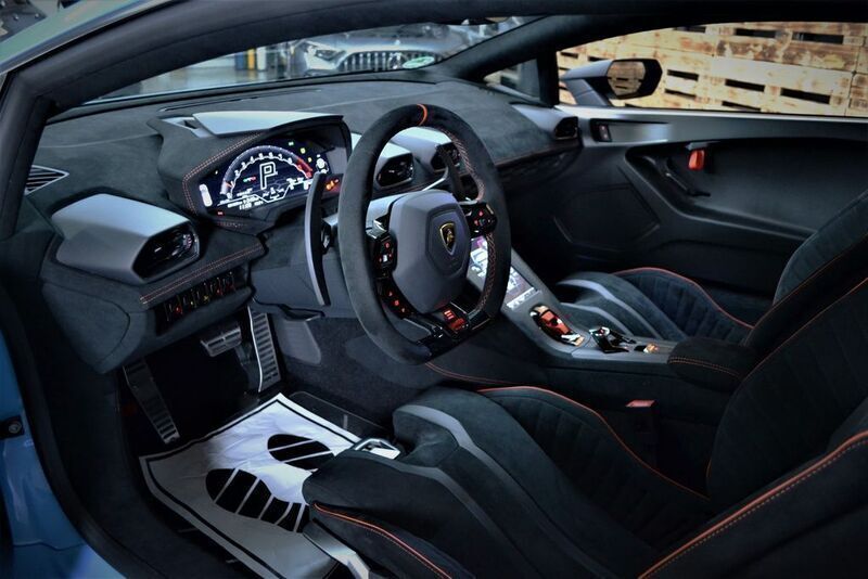 Second-hand Lamborghini Huracán 640 CP (470 kW) 2022 Albastru Coupe
