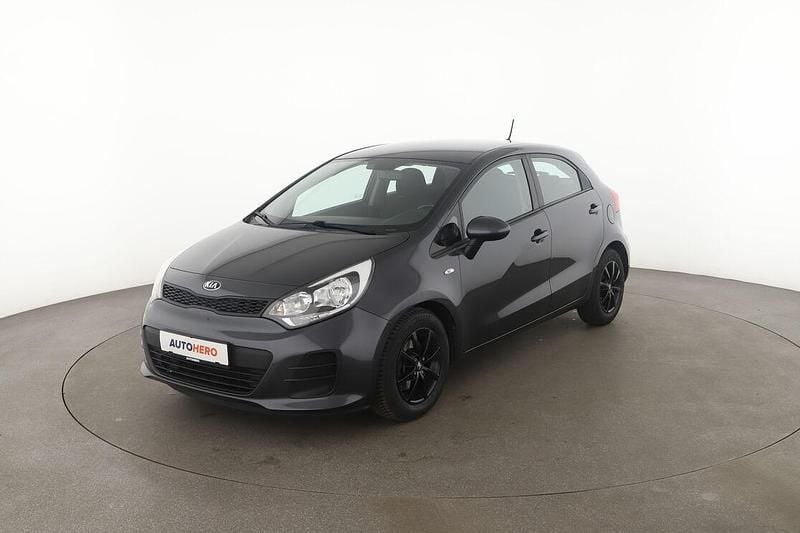 Grau Gebraucht 2017 Kia Rio Limousine | 9.260 € - Bild 1/3