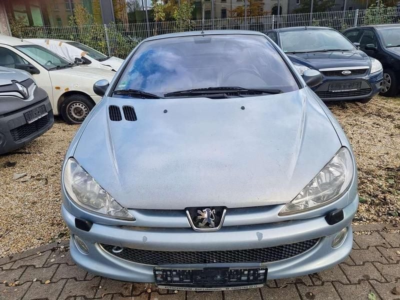 Grau Gebraucht 2003 Peugeot 206 CC Platinum Cabrio | 990 € (Superpreis) - Bild 1/4