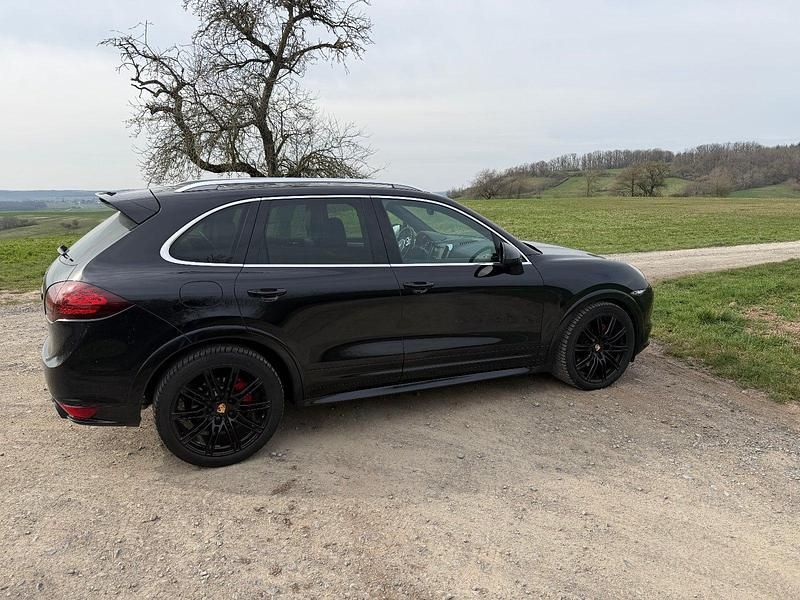 Gebraucht Porsche Cayenne GTS 420 PS (308 kW) 2012 Schwarz SUV