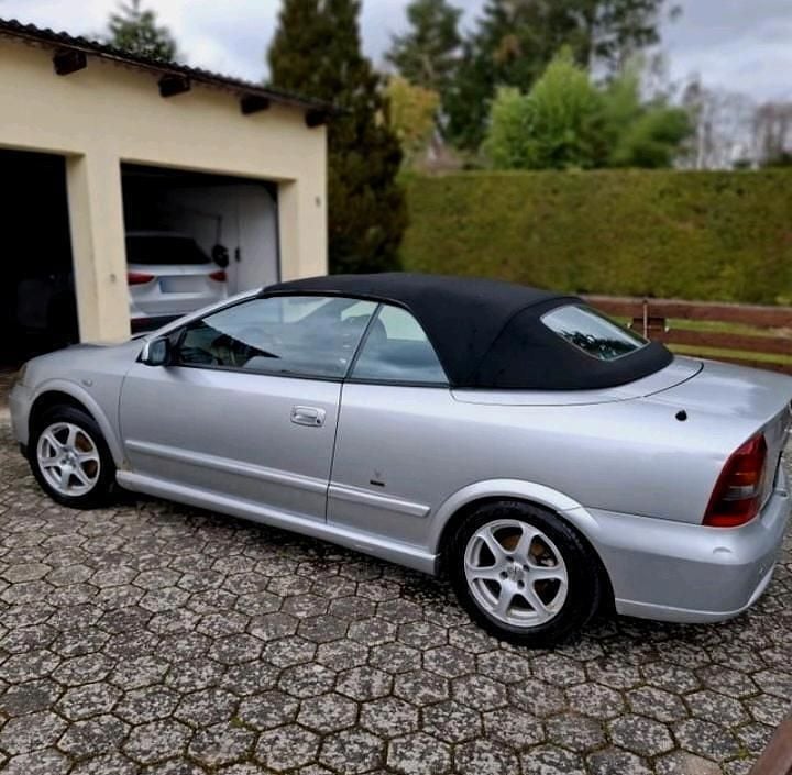 Gebraucht Opel Astra Cabriolet 101 PS (74 kW) 2002 Silber Cabrio