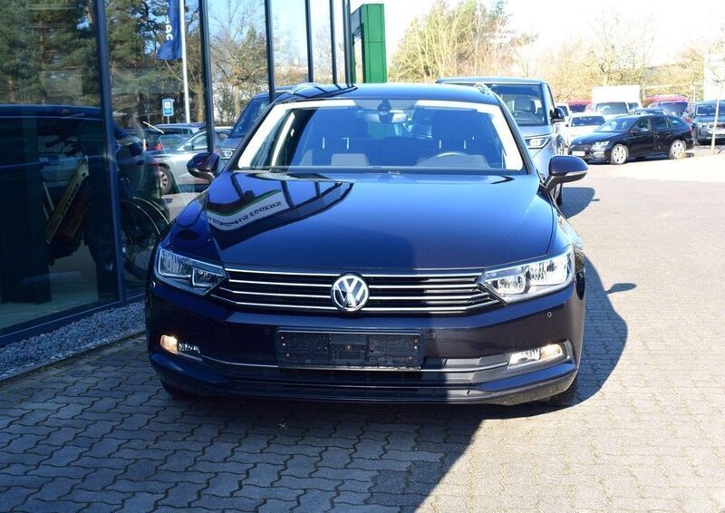 Gebraucht VW Passat Comfortline 150 PS (110 kW) 2016 Schwarz Kombi