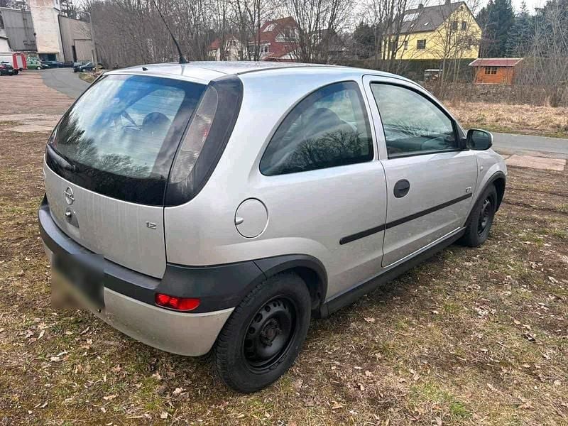 Gebraucht Opel Corsa 70 PS (51 kW) 2003 Silber Kleinwagen