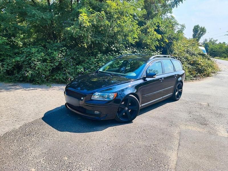Schwarz Gebraucht 2006 Volvo V50 Momentum Kombi | 5.300 € (Teuer) - Bild 1/4