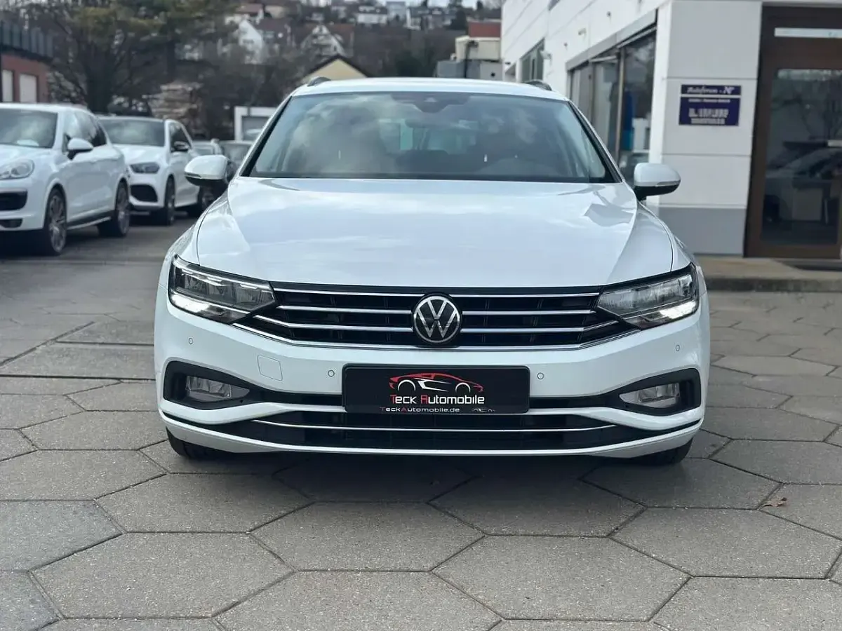 Gebraucht VW Passat Business 150 PS (110 kW) 2021 Weiß Kombi