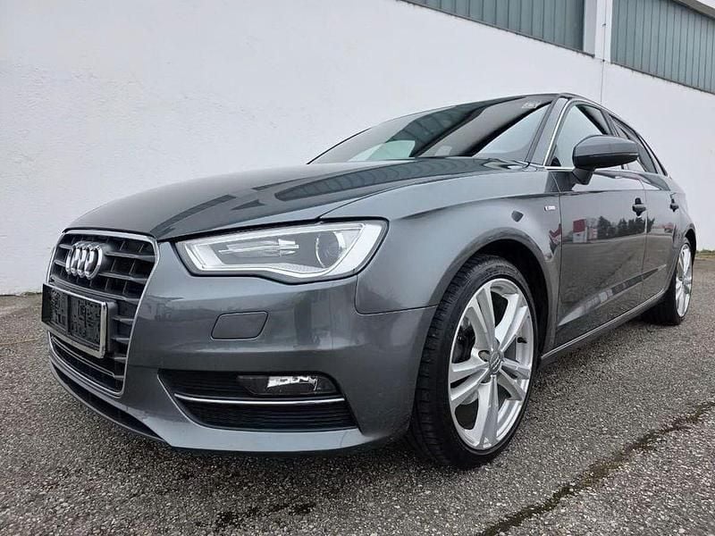 Gebraucht Audi A3 Ambition 150 PS (110 kW) 2014 Grau Limousine