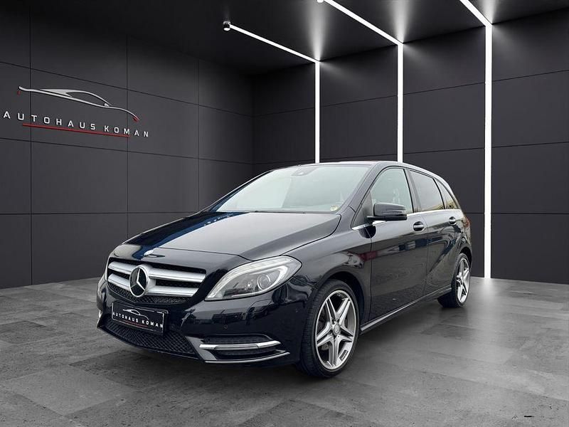 Schwarz Gebraucht 2014 Mercedes B180 AMG Van / Kleinbus | 11.880 € (Fairer Preis) - Bild 1/4