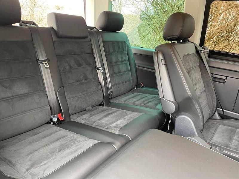 Używany VW T6 Generation Six 204 KM (150 kW) 2018 Brązowy Van