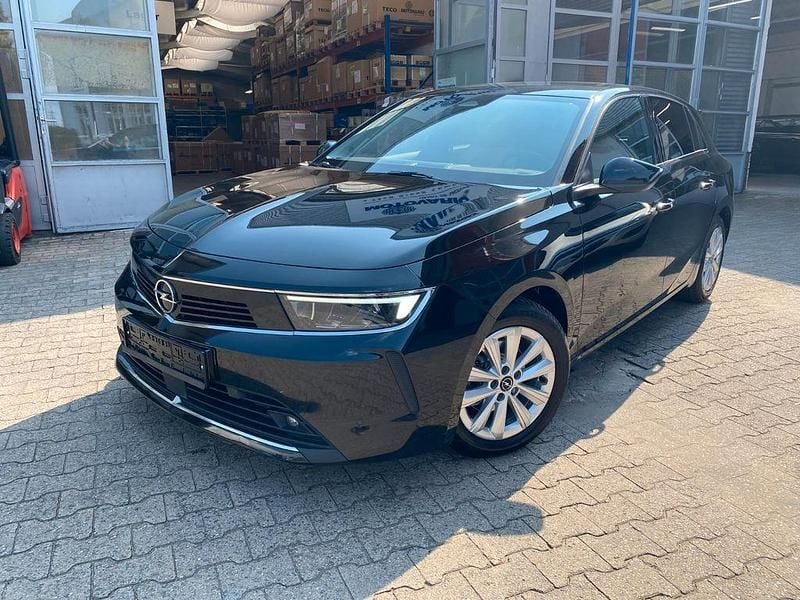 Schwarz Gebraucht 2023 Opel Astra Business Elegance Limousine | 15.699 € (Guter Preis) - Bild 1/4