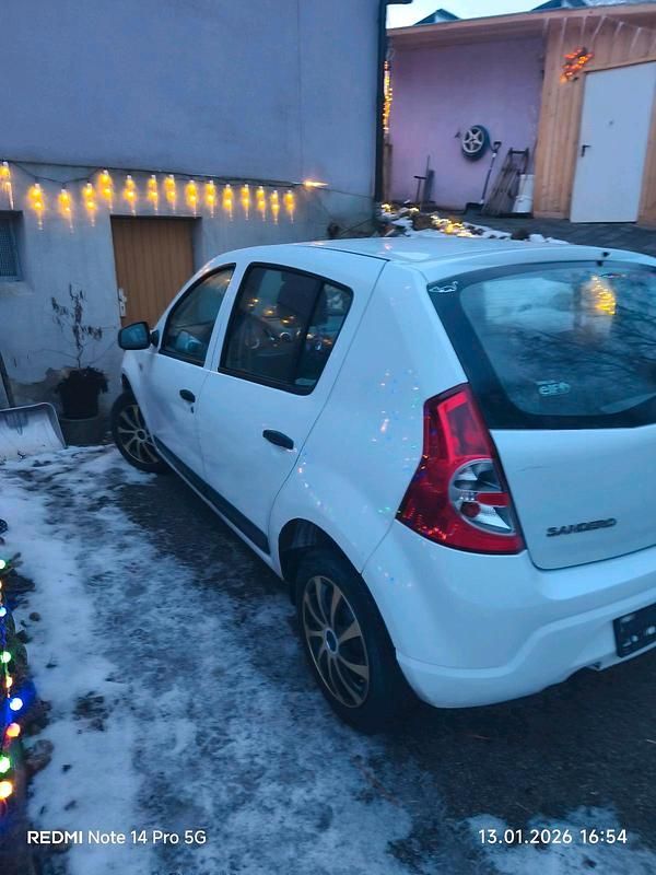 Gebraucht Dacia Sandero 75 PS (55 kW) 2012 Weiß Kleinwagen