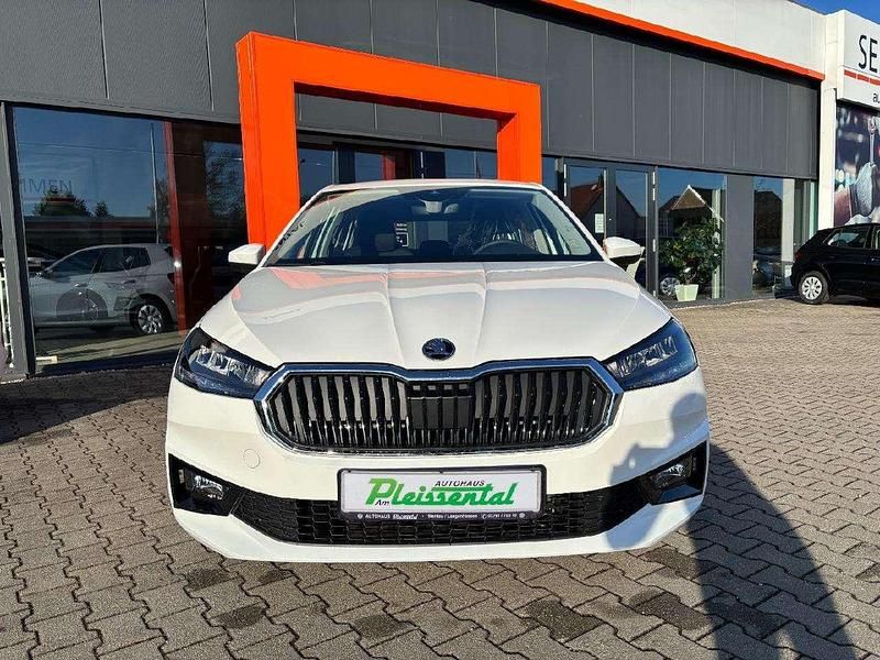 Neu Skoda Fabia Selection 95 PS (69 kW) 2025 Candyweiss Kleinwagen