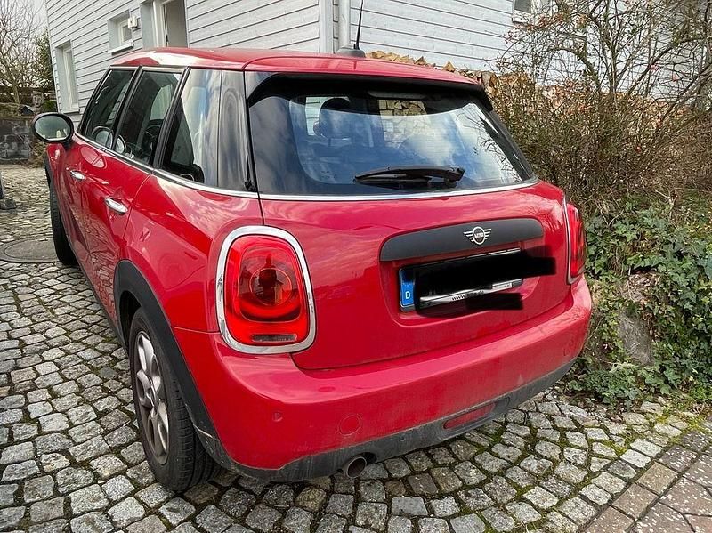 Rot Gebraucht 2019 Mini ONE Kleinwagen | 15.600 € (Fairer Preis) - Bild 1/4