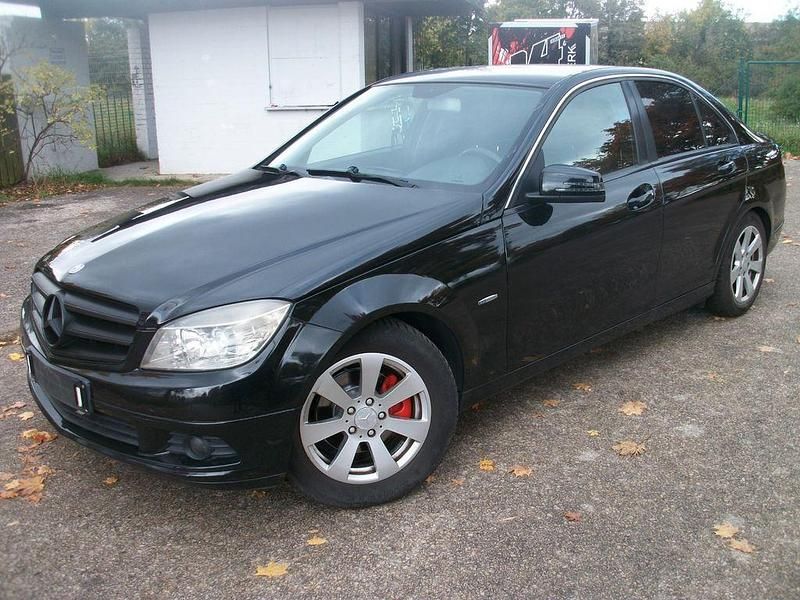 Schwarz Gebraucht 2009 Mercedes C180 Limousine | 3.599 € (Superpreis) - Bild 1/4