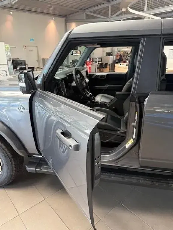Neu Ford Bronco Outer Banks 2026 Schwarz SUV