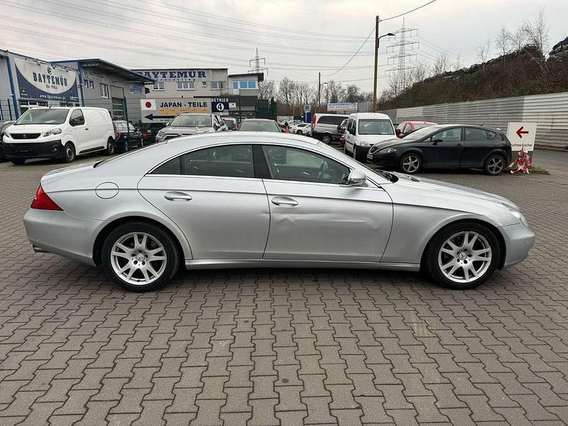 Gebraucht Mercedes CLS320 224 PS (164 kW) 2006 Silber Limousine