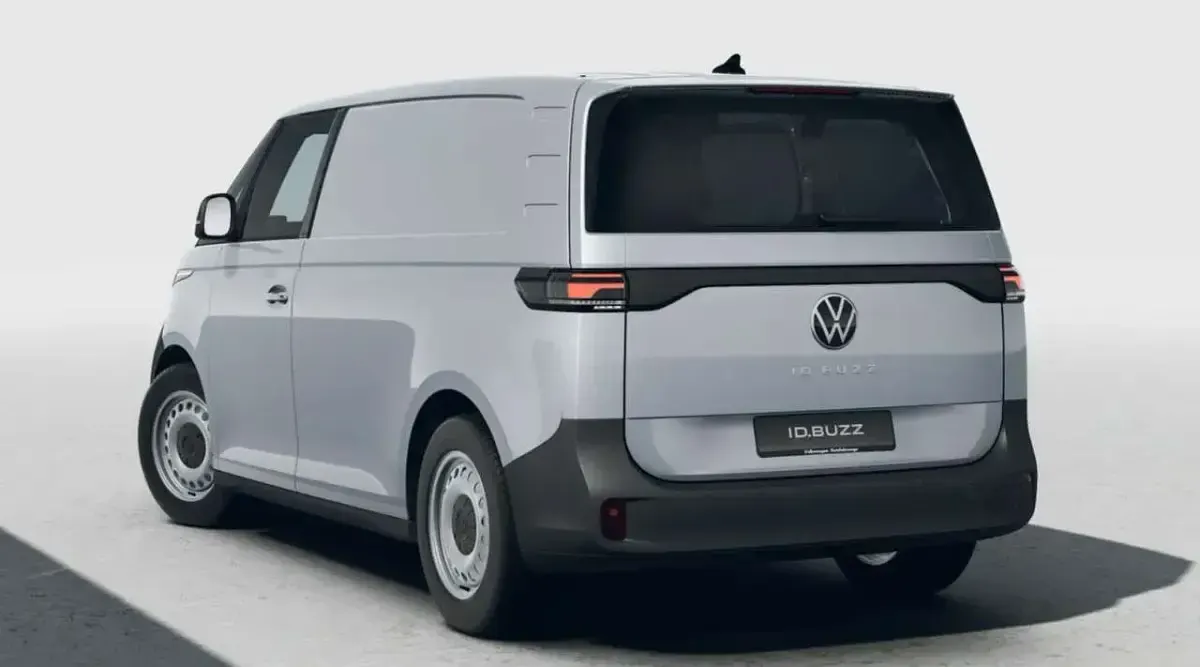 Nouă VW ID. Buzz 210 kW (286 CP) 2026 Argintiu Monovolum