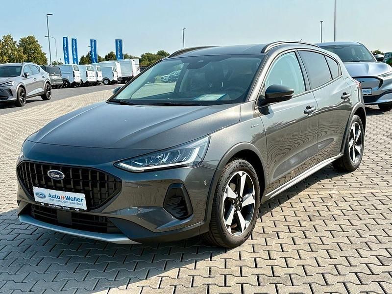 Usata Ford Focus Active 155 CV (114 kW) 2024 Grigio Berlina