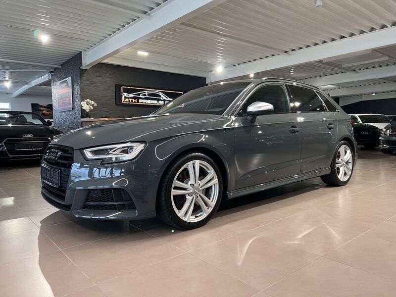 Gebraucht Audi S3 Sport 300 PS (220 kW) 2019 Grau Limousine