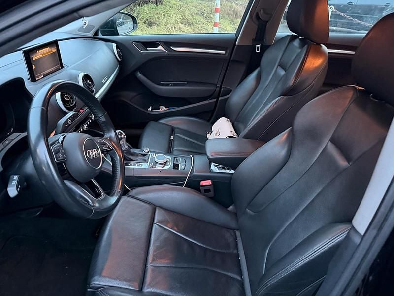 Schwarz Gebraucht 2018 Audi A3 S-Line Limousine | 15.250 € (Superpreis) - Bild 1/4