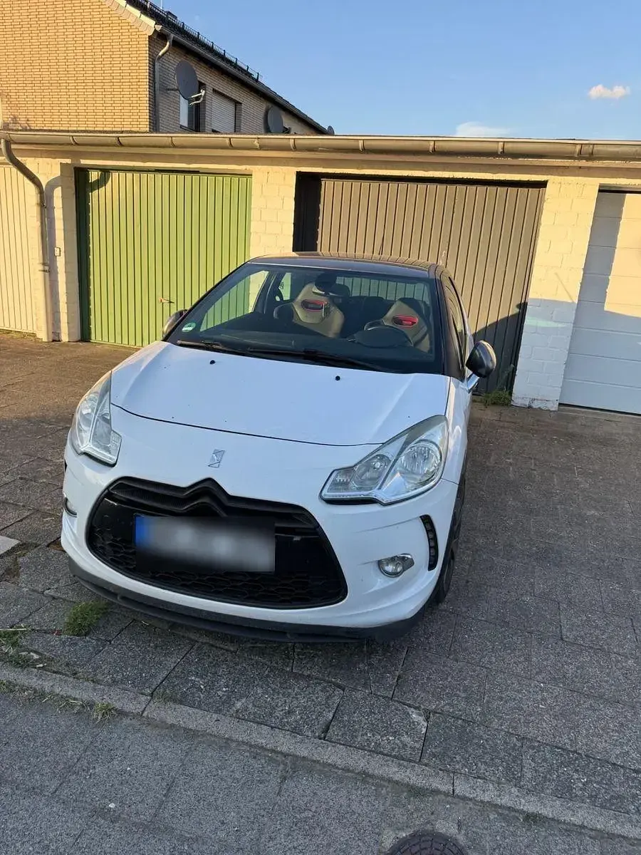 Gebraucht Citroën DS3 207 PS (152 kW) 2011 Weiß Kleinwagen