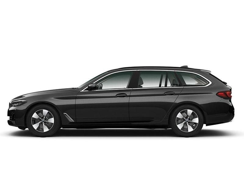 Gebraucht BMW 520 Performance 190 PS (139 kW) 2022 Black sapphire metallic (schwarz) Kombi