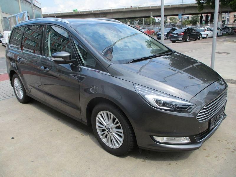 Gebraucht Ford Galaxy Titanium 190 PS (139 kW) 2019 Grau Van / Kleinbus