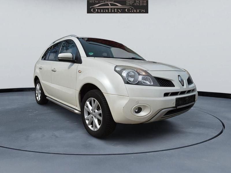 Gebraucht Renault Koleos Dynamique 150 PS (110 kW) 2010 Weiß SUV