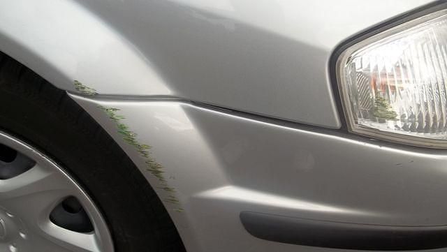 Gebraucht Mazda 323F 90 PS (66 kW) 1998 Grau Limousine