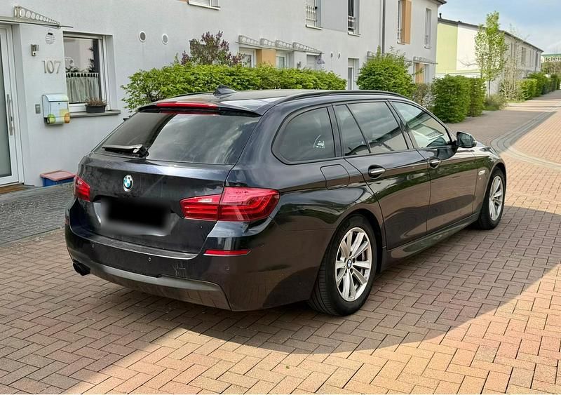 Gebraucht BMW 525 M Sport 218 PS (160 kW) 2014 Schwarz Kombi