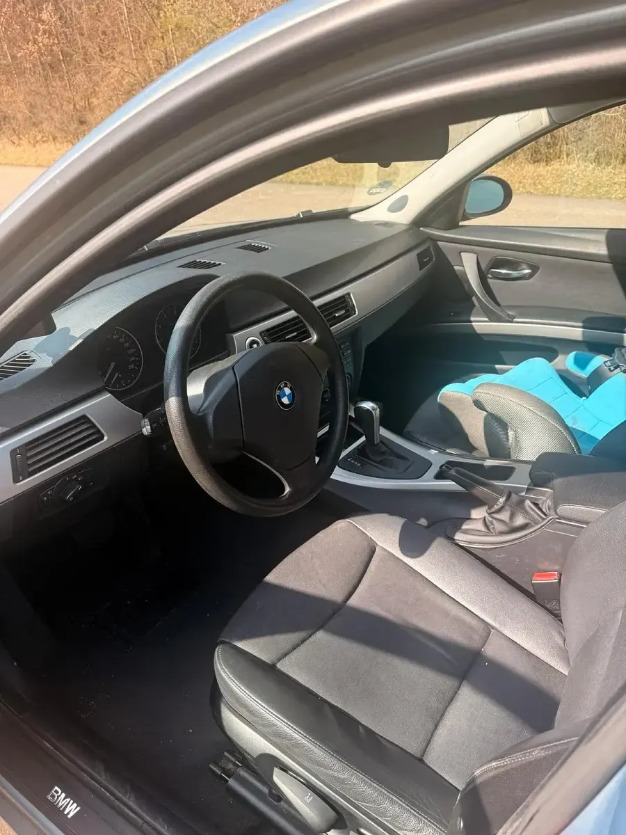 Second-hand BMW 320 150 CP (110 kW) 2006 Berlinǎ