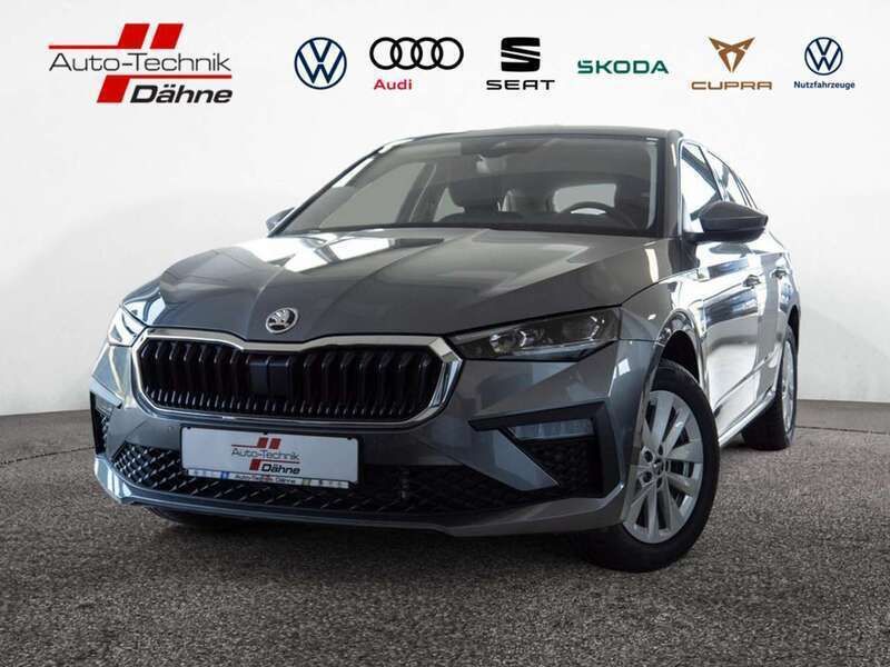 Grau Gebraucht 2024 Skoda Scala Selection Kleinwagen | 26.880 € (Teuer) - Bild 1/4