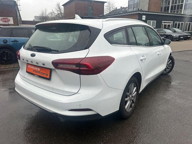 Gebraucht Ford Focus Titanium 116 PS (85 kW) 2023 Weiß Limousine