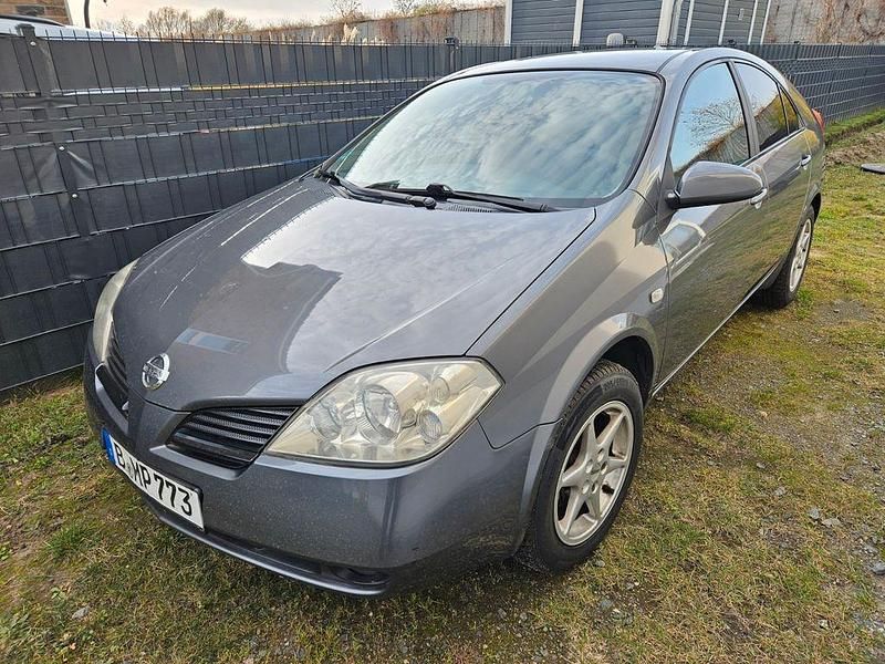 Grau Gebraucht 2003 Nissan Primera Limousine | 2.200 € (Etwas zu teuer) - Bild 1/4