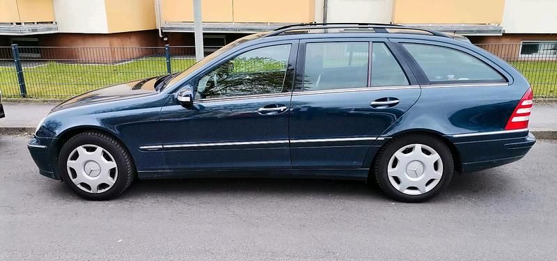 Gebraucht Mercedes C230 194 PS (142 kW) 2004 Blau Kombi