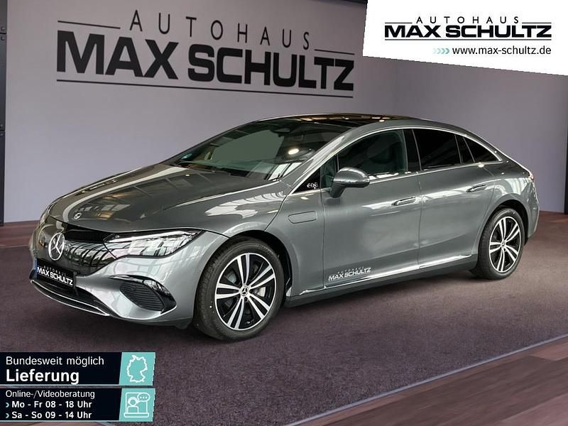 Grau Gebraucht 2024 Mercedes EQE300 Limousine | 52.950 € (Teuer) - Bild 1/4