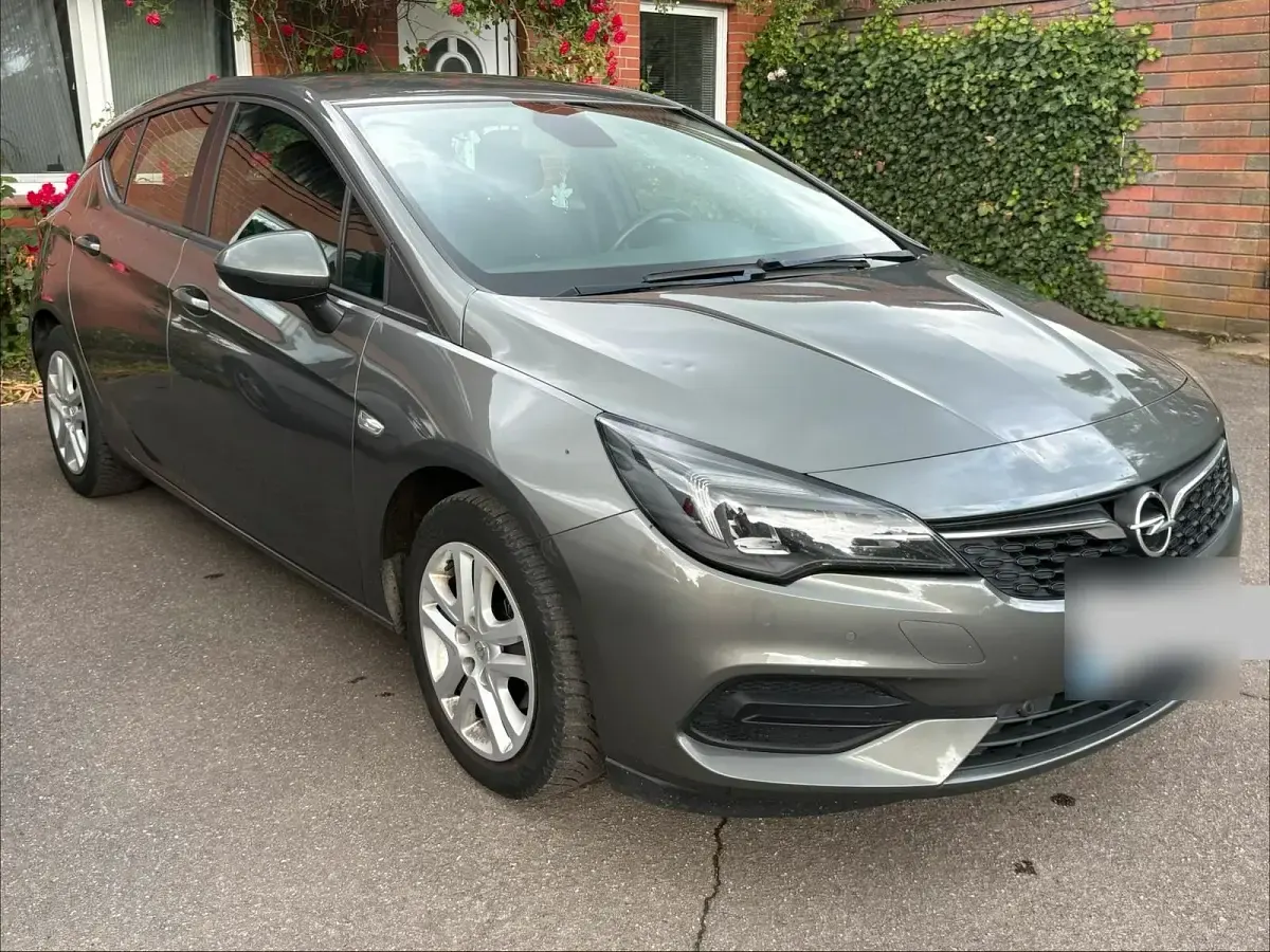 Gebraucht Opel Astra 122 PS (89 kW) 2019 Grau Limousine